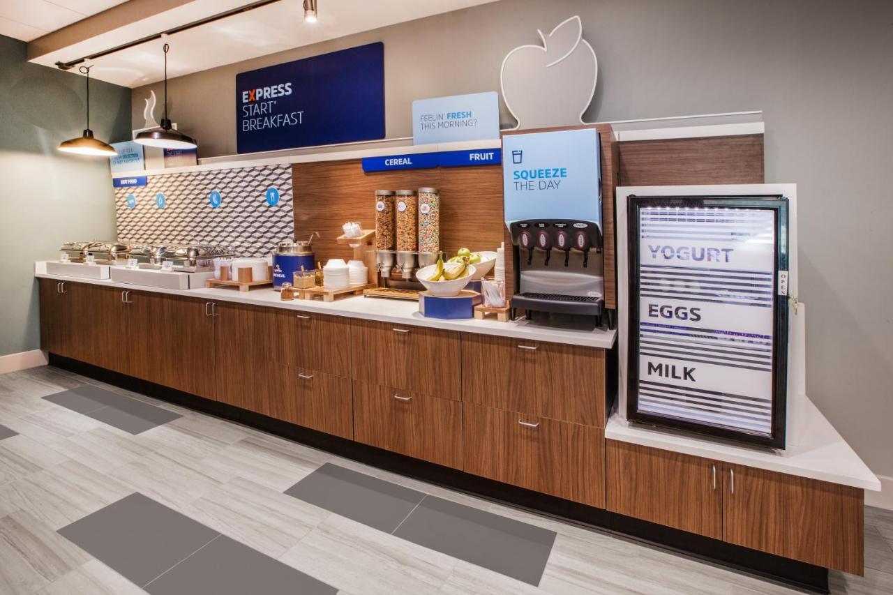 Holiday Inn Express & Suites - Asheboro By Ihg Екстер'єр фото