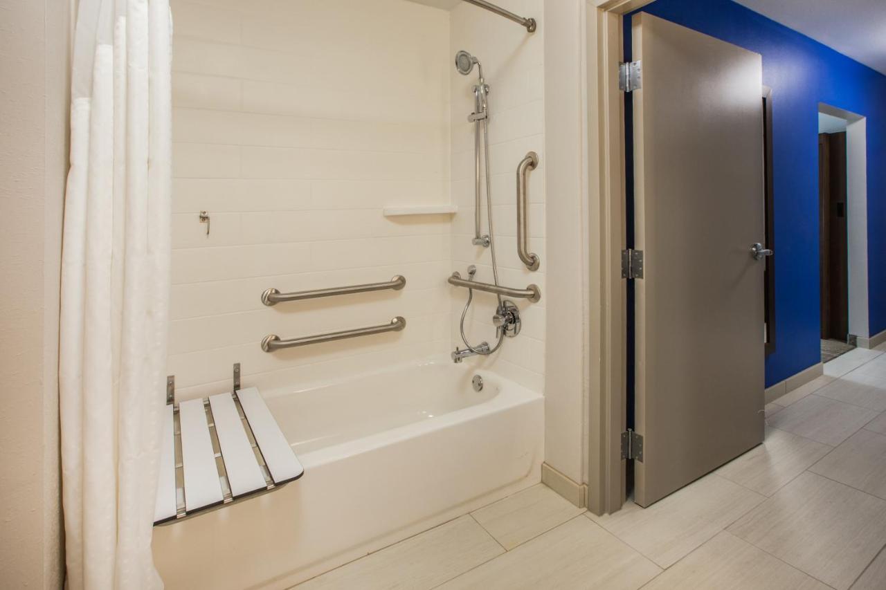 Holiday Inn Express & Suites - Asheboro By Ihg Екстер'єр фото