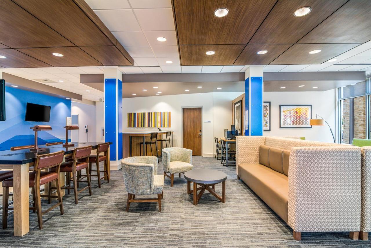Holiday Inn Express & Suites - Asheboro By Ihg Екстер'єр фото