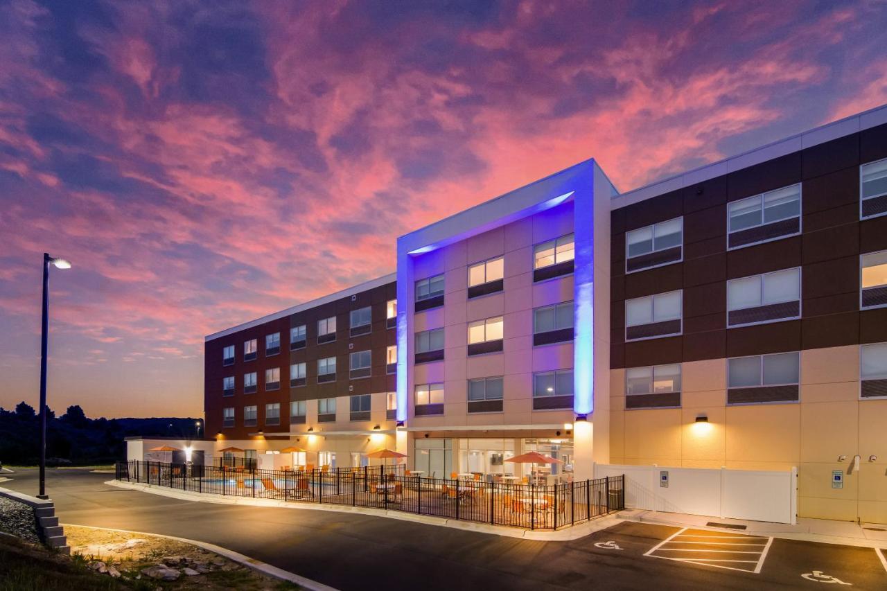 Holiday Inn Express & Suites - Asheboro By Ihg Екстер'єр фото