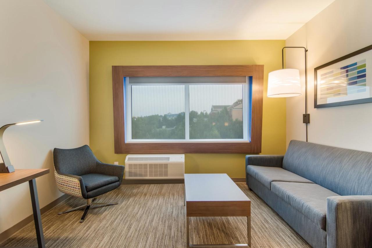 Holiday Inn Express & Suites - Asheboro By Ihg Екстер'єр фото