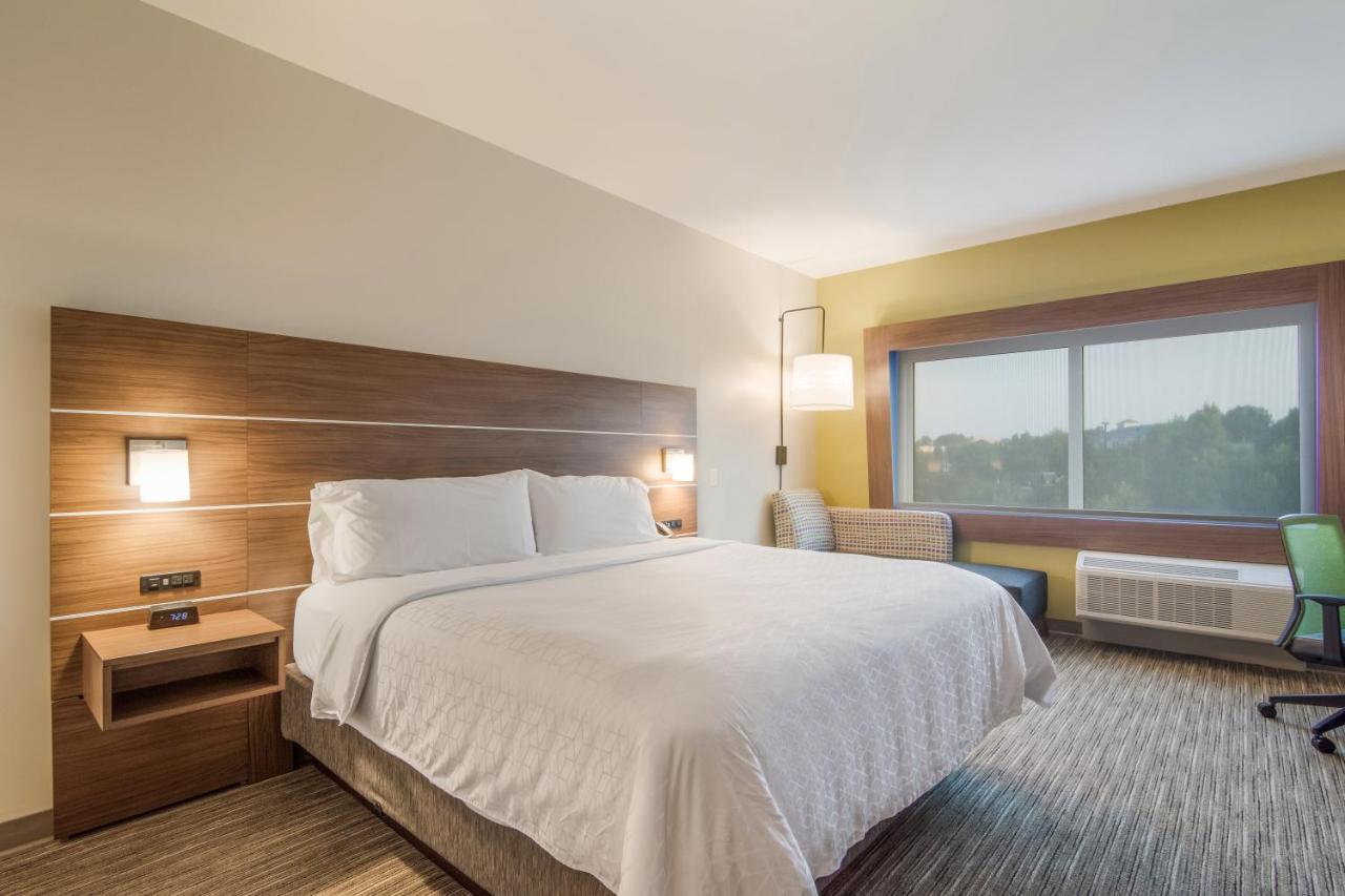 Holiday Inn Express & Suites - Asheboro By Ihg Екстер'єр фото